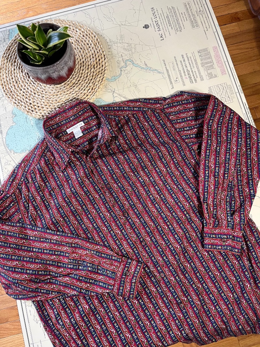 Vintage Claiborne Botanical Pattern Button Up Shirt